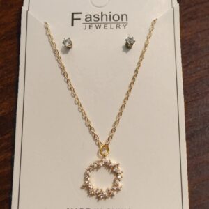 Crystal Cluster Circle Necklace With Tops Shop Online In Pakistan